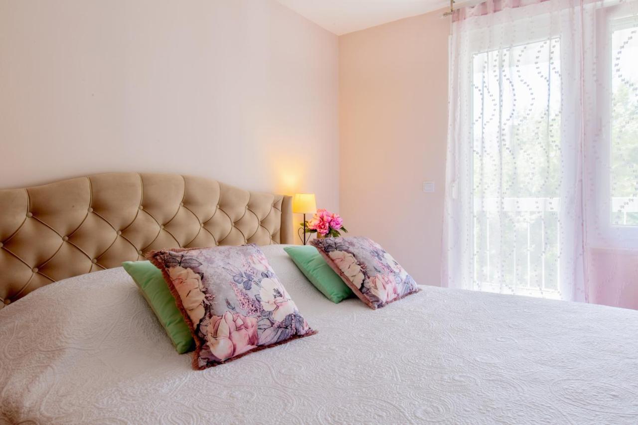 Amari Apartament *