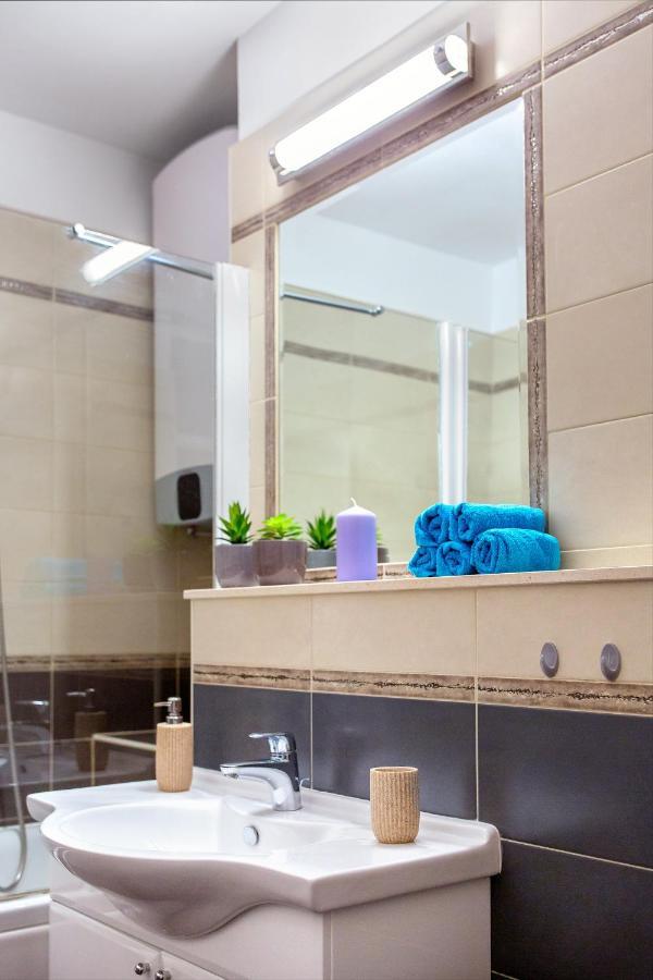 Amari Apartament *